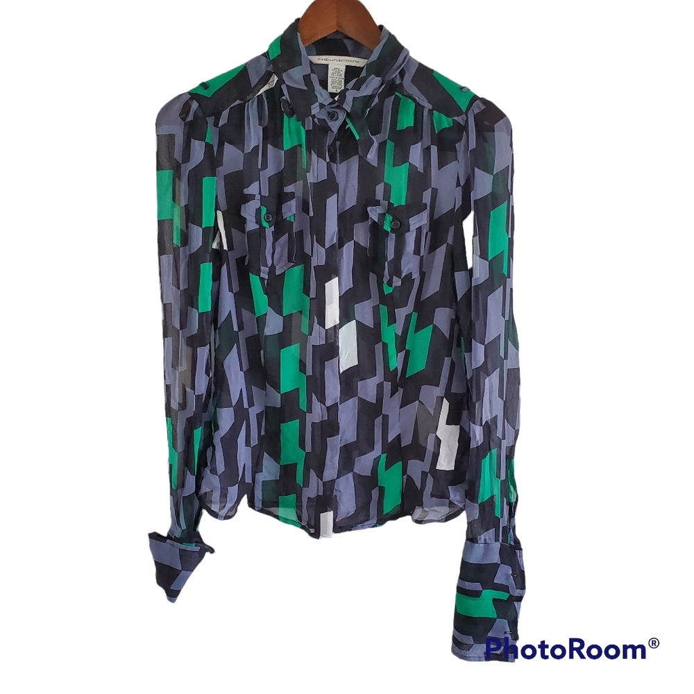 Diane von Furstenberg 100% Silk Green Black Button Blouse Top Womens Size 6